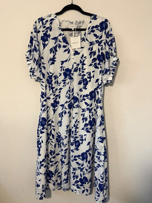 WRAY Beatrice White Blue Floral V-Neck Puff Sleeve Midi Ruffle Lined Size S