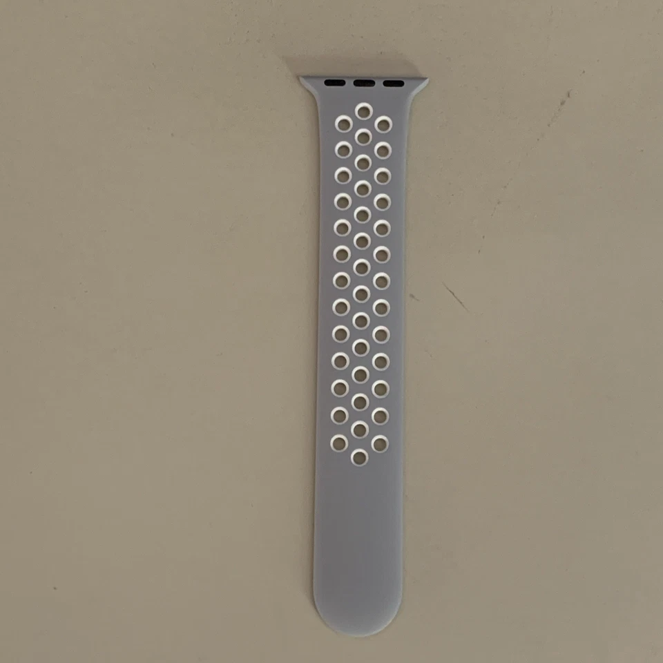 Genuine Apple Watch Nike Sport Band 38/40mm Platinum/White- M/L Strap Only - OEM - Image 4 of 4