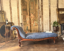 Rare Elegant Antique Walnut Carved Blue Statement French Chaise Longue Daybed