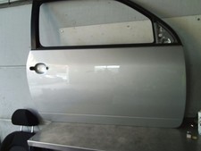 VW Lupo 1.2 TDI 3L 6 X Tür vorn R Bj 1999 Farbe Silber