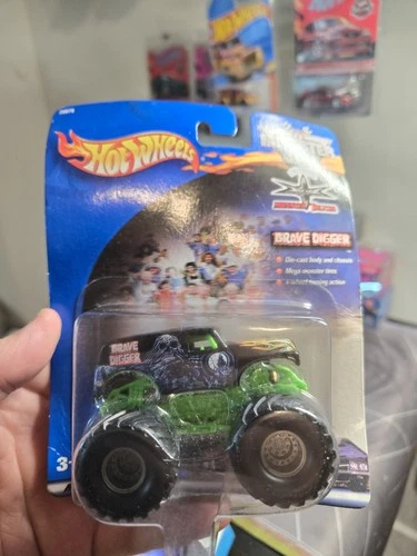 Vintage Hot Wheels Monster Jam Grave Digger Monster Truck 1:64 Scale Die-Cast.