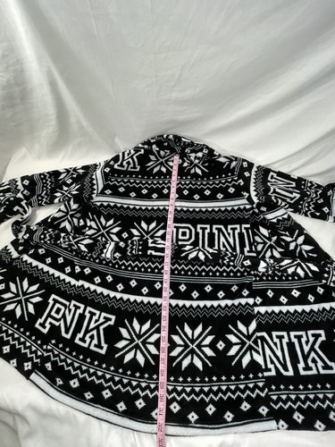 Victoria's Secret "Pink" Black and White geometric Plush Belted Robe Sz XS, EUC - Picture 5 of 6