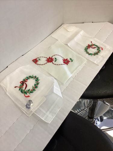 3 Embroidered Christmas Hankies - Picture 3 of 4