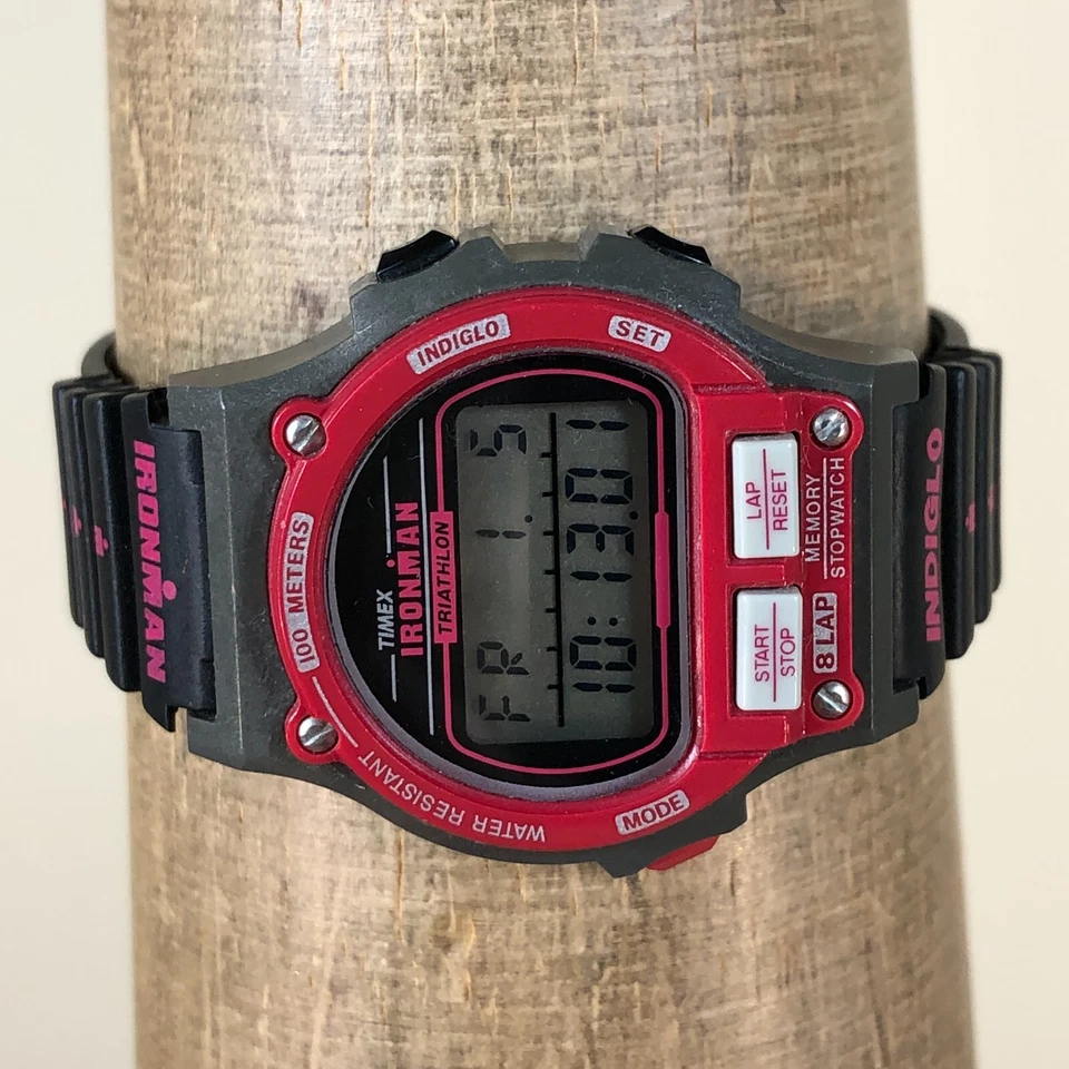 Reloj de triatlón Timex Ironman vintage para mujer negro gris/rojo ¡BATERÍA NUEVA! Foto 2 de 4