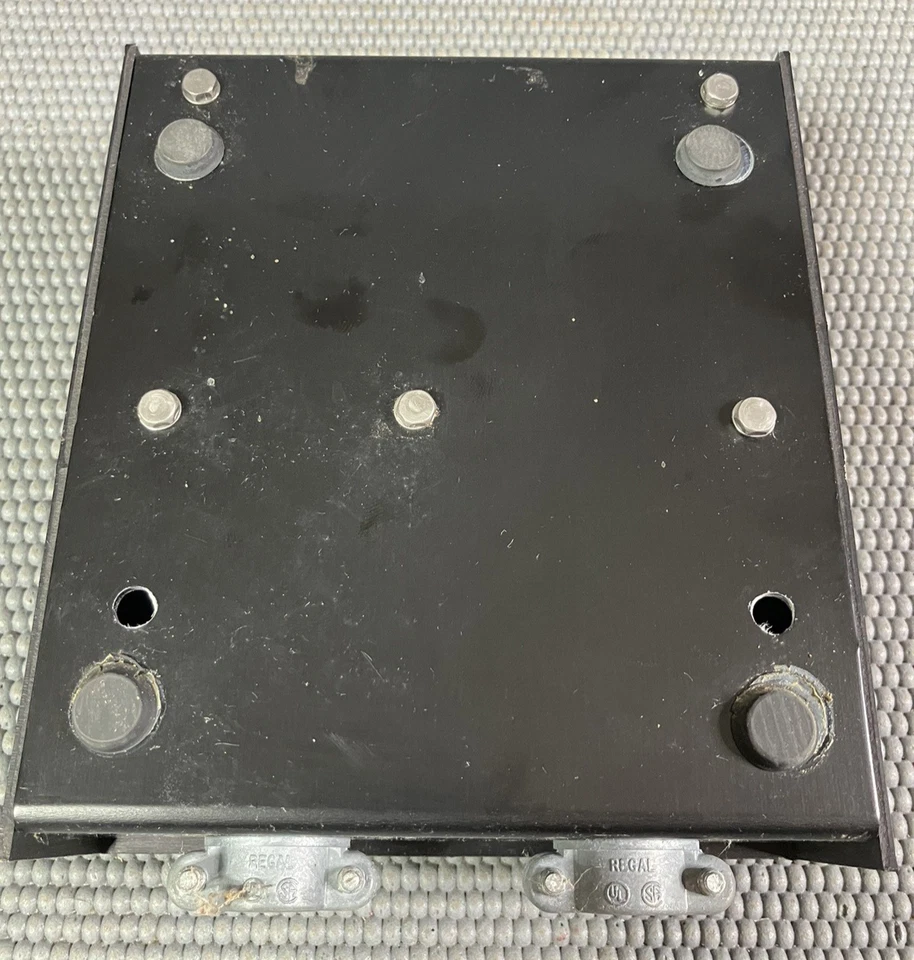 Trace Engineering C30A + Controlador de Carga Solar 12 y 24 Voltios 30 Amp. Foto 4 de 4