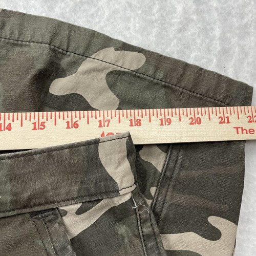 Faded Glory Mens Size 36x10 Camo Cargo Shorts Big Pockets Button Flaps Green - Picture 9 of 11