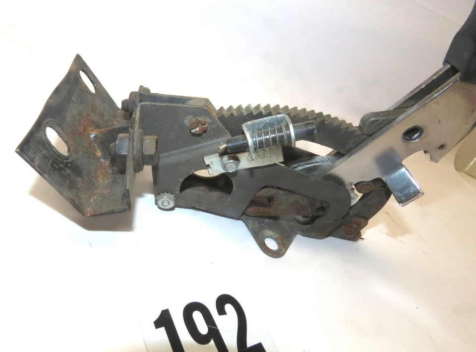 Chevrolet Corvette 1969-1975 montaje de freno de estacionamiento Corvette C3 Foto 2 de 4