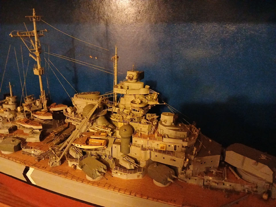 Schlachtschiff Die Bismarck Modelle - Bild 4 von 4