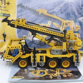 LEGO 8438 (8460 8431) Technic Pneumatic Crane Truck Complete VGC w Instr Bad Box