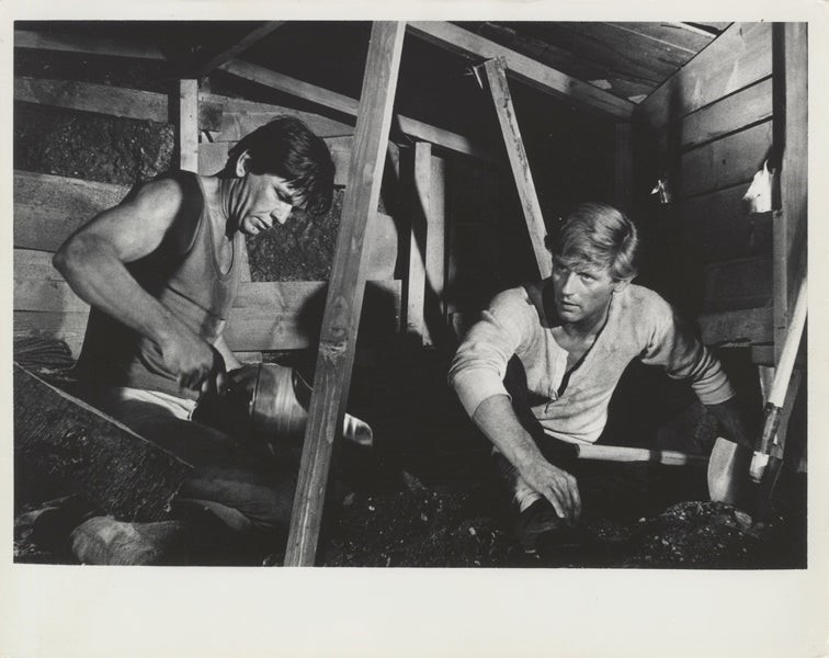 The Great Escape Original 8x10 Photo 1963 Charles Bronson John Leyton tunnel