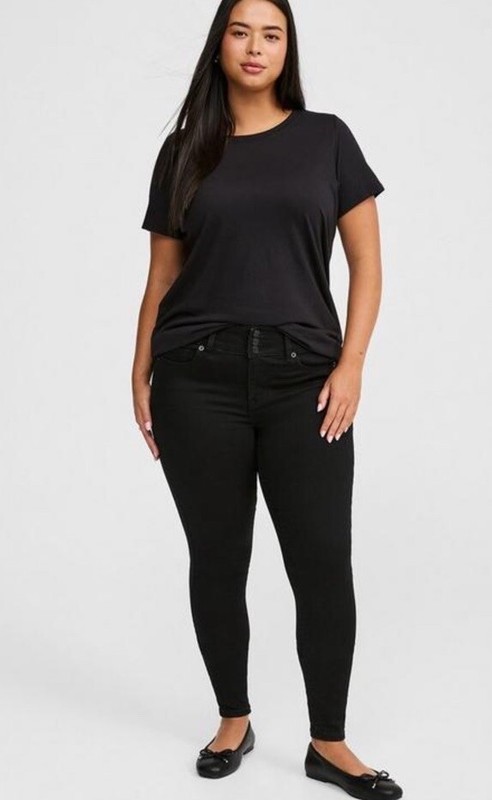 Torrid Denim Jeans Black Size 16S Stretch  High Rise Pants Skinny Super Soft