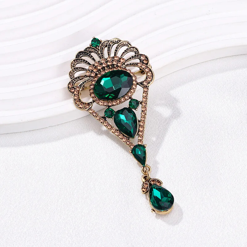 Vintage Baroque Drop Pendant Brooch Feminine Court Rhinestone Coat Pin Accessory