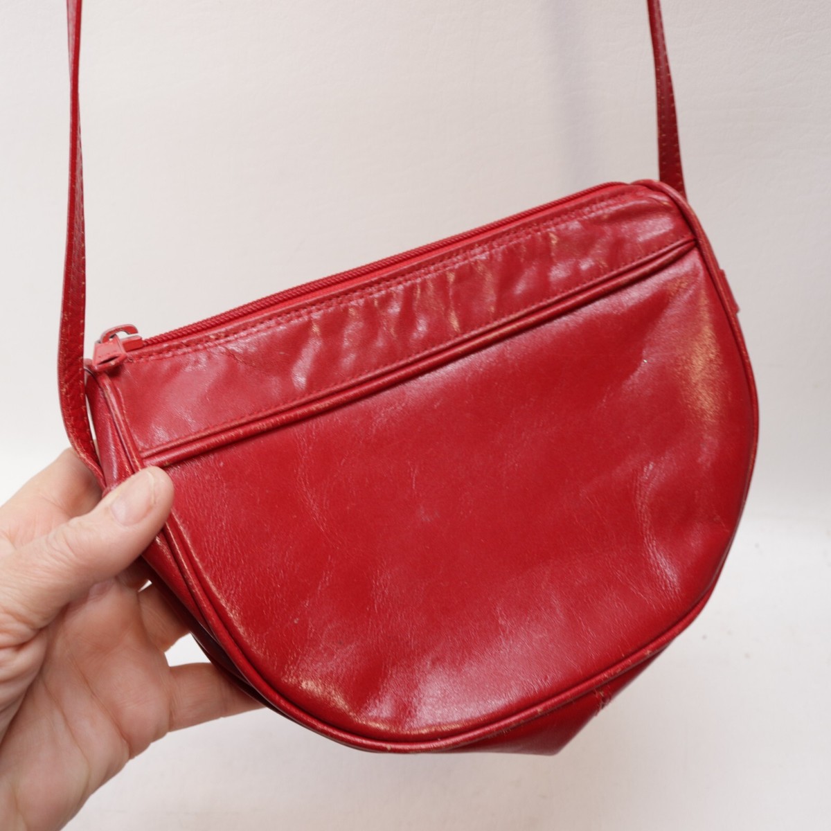 Vtg Retro Shoulder Handbag S Red Leather Half Moon LIned Purse Mod