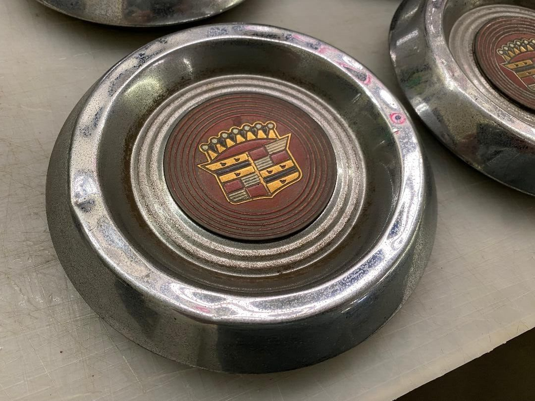 OEM CADILLAC "SABRE" CENTER CAPS WHEEL COVER SET x4 DRIVER QUALITY