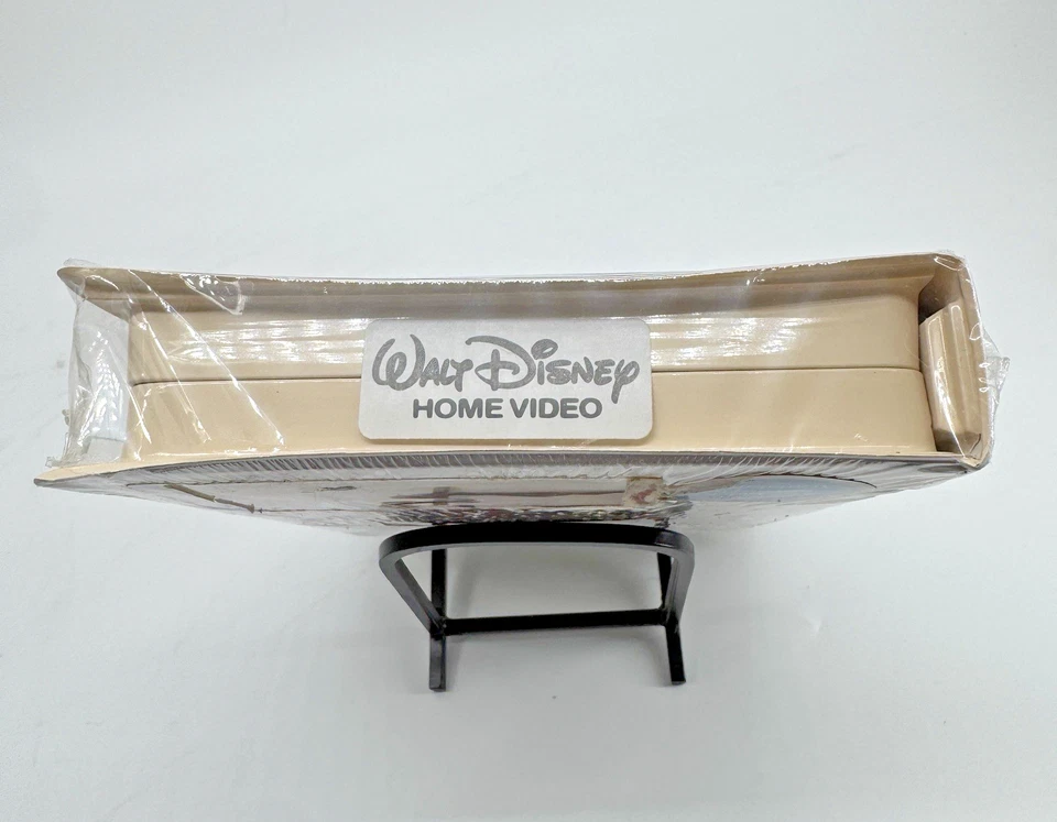 Walt Disney's Masterpiece SNOW WHITE and the Seven Dwarfts VHS SEALED Brand New - Image 4 of 4