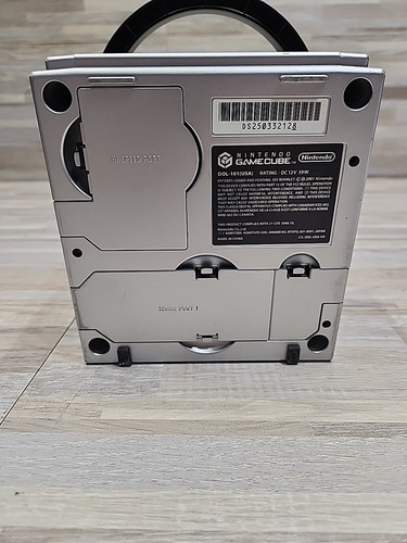 Nintendo Gamecube Console Silver DOL-101 Does Not Read Discs READ, 2 Memory Card - Picture 7 of 14