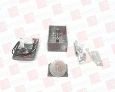 HONEYWELL S4003A-1011 / S4003A1011 (NEW IN BOX)