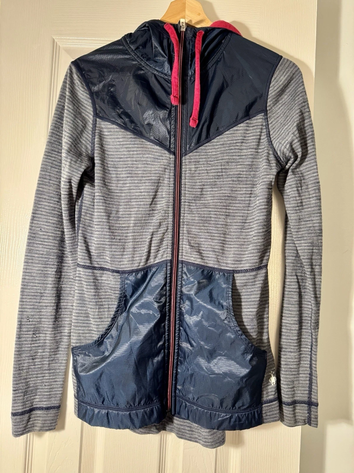 smartwool 100% merino wool full zip pockets hooded gorpcore jacket