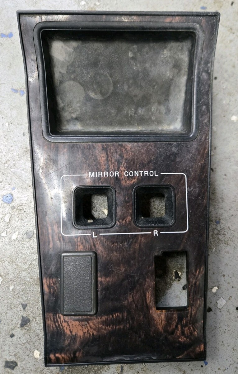 84-89 Nissan 300ZX Z31 OEM Center Console Switch Trim Bezel Wood