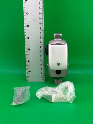 Prosthetic knee. Similar to Otto bock 3r33 knee. New. 