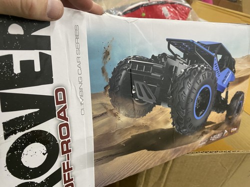 Rover Off Road Rock Climbing Car Remote Control Alloy Distressed Box - Picture 6 of 6