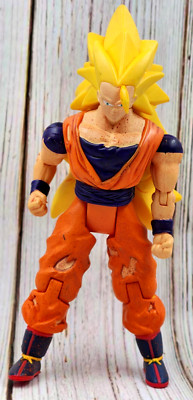 Dragon Ball Z Action Figure Super Saiyan 3 Goku- 2002 - Irwin Strike