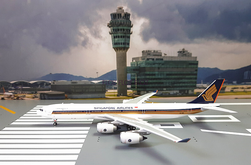 Phoenix Singapore Airlines Leadership for Airbus A340-500 9V-SGB 1