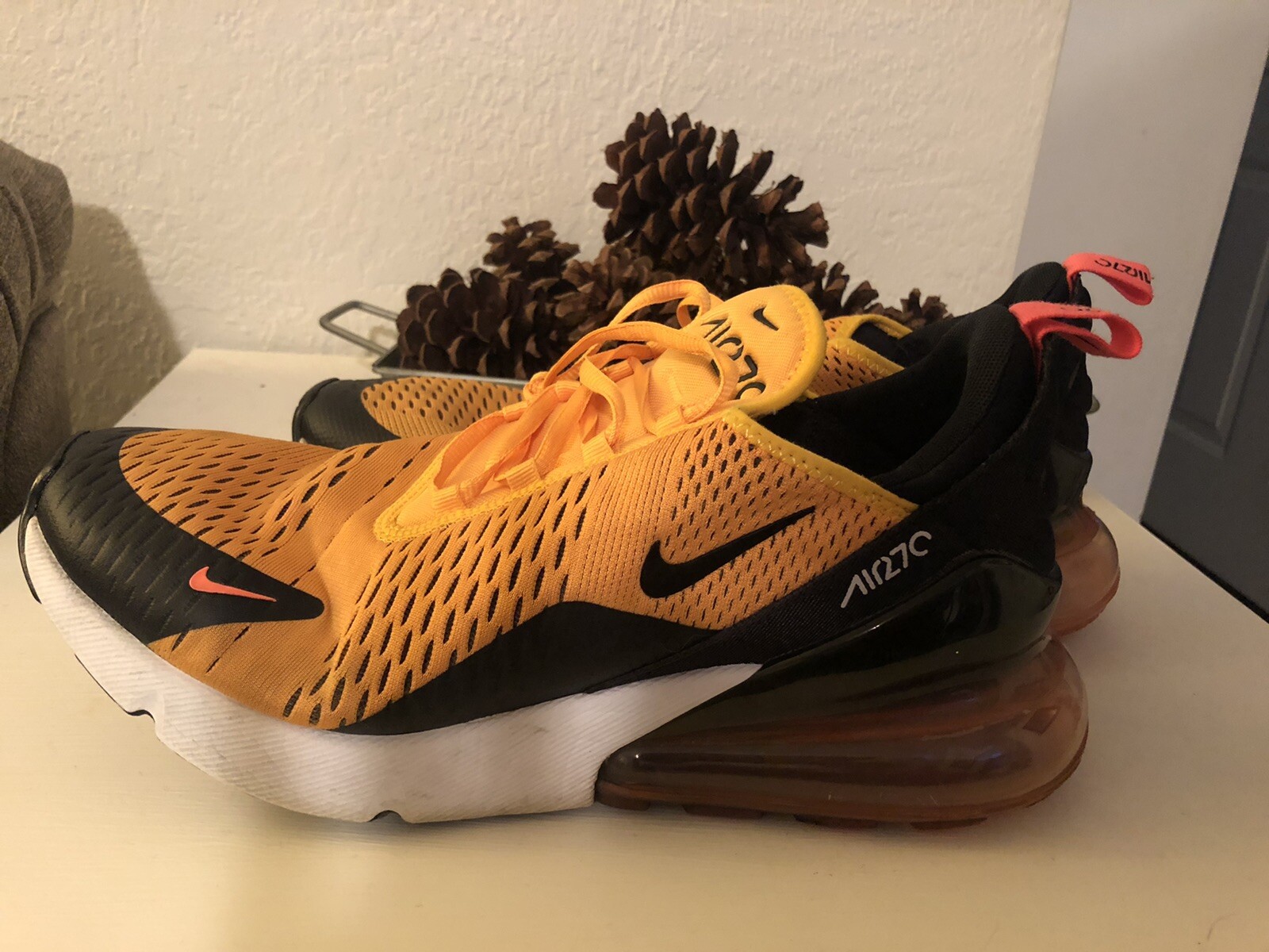 nike air max 270 tiger yellow