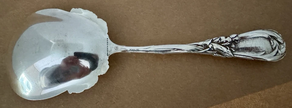 "CUCHARA DE BAYAS DE IRIS URGIN NUEVA ARTE ESTERLINA 9 7/8"" EXCELENTE ESTADO ORIGINAL! Foto 4 de 4