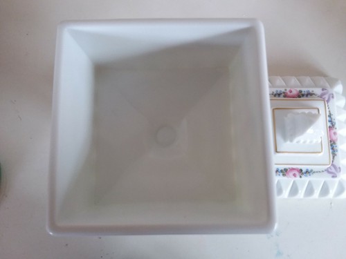 BRIDE'S COVERED Milk Glass DISH Wedding Cake Design Pedestal 10" to Finial READ - Picture 8 of 10