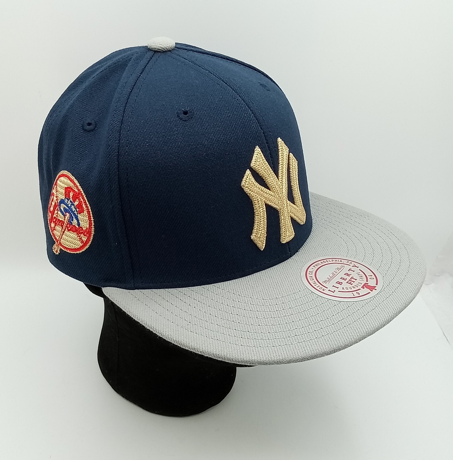 New York Yankees Mitchell & Ness Liberty Fit Blue Cap Snapback