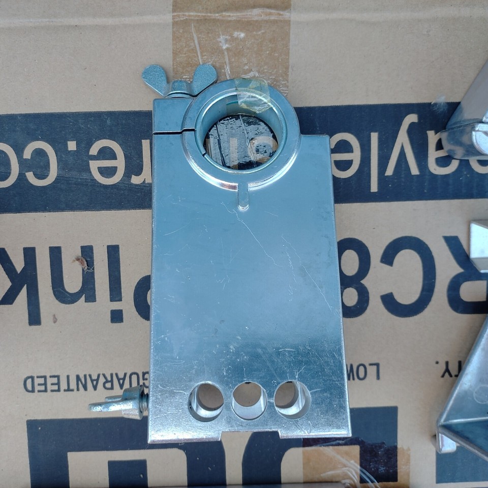 Zyliss ZVise Portable AllPurpose Clamping System Missing a soft jaw