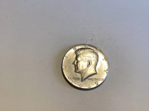 US 1969 D  JFK Half Dollar UNC Silver