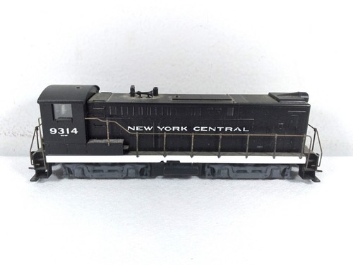 HO Train Baldwin NYC #9314 Switcher S12 - Not Powered - Picture 2 of 10