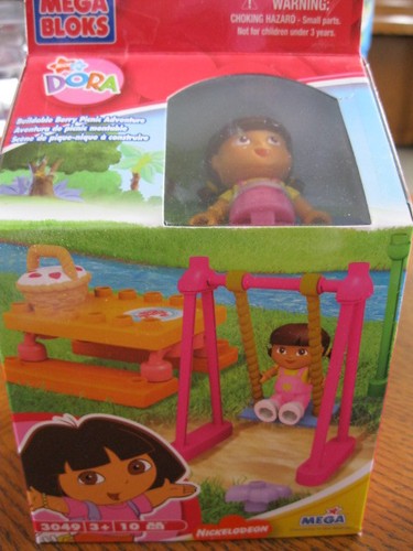Mega Bloks Dora the Explorer Berry Picnic Adventure #3049 New - Picture 2 of 2