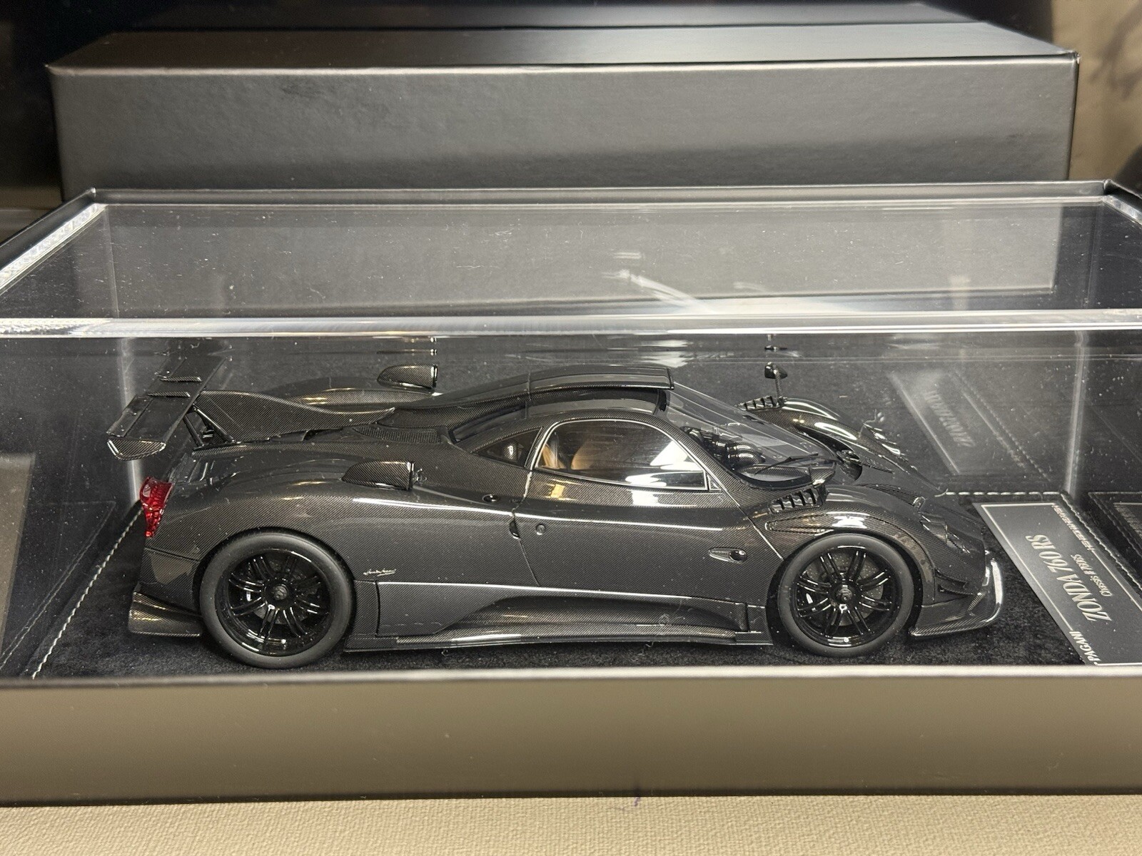Picture 1 of 5