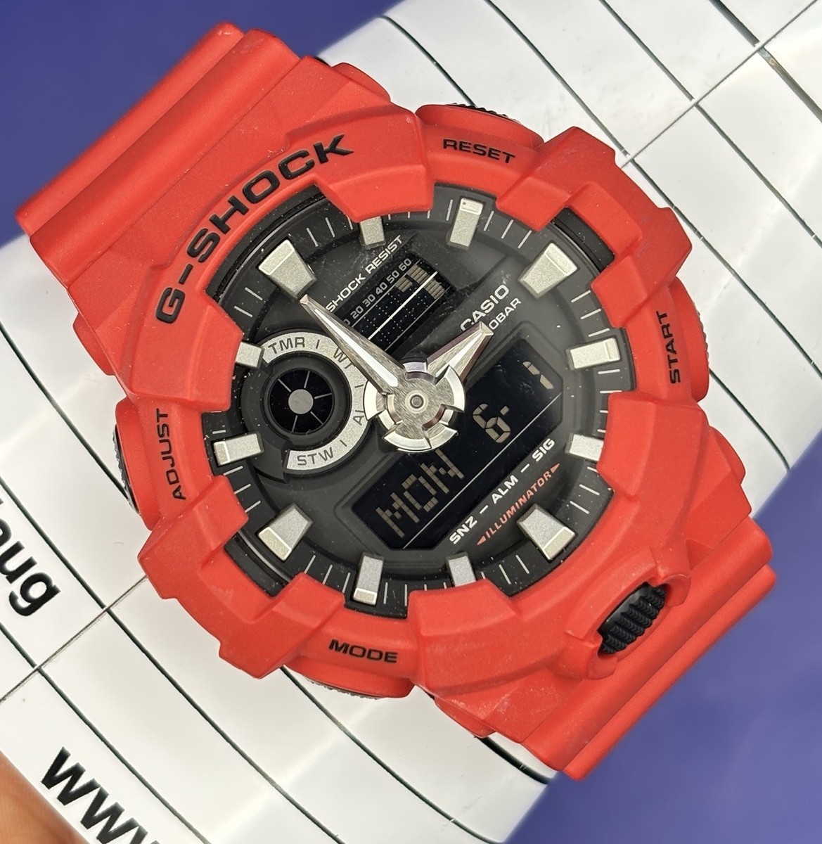 Casio G-Shock 5522 GA700 Red Wristwatch for Men with Black Dial