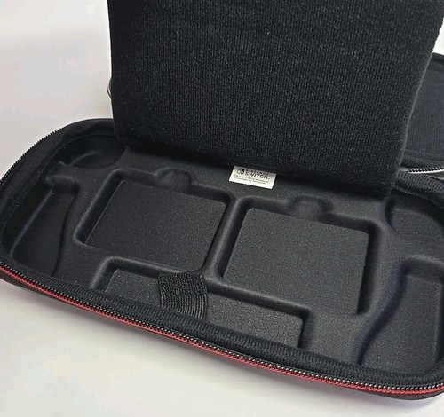 Official Nintendo Switch Super Mario Kart 8 Deluxe Carry Case Genuine Storage - Picture 3 of 4