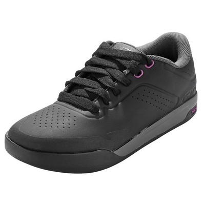 Giro Latch Damen MTB Fahrradschuhe - für Flat Pedale - schwarz