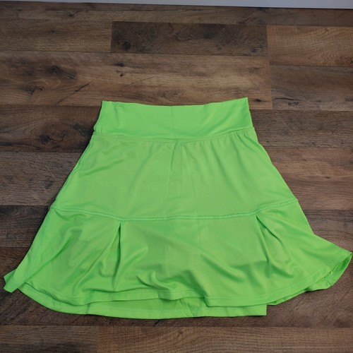 Skort Pickleball Bella Drop Pleat Verde Brillante Paciencia Saltamontes Estampado Pequeño - Imagen 7 de 7