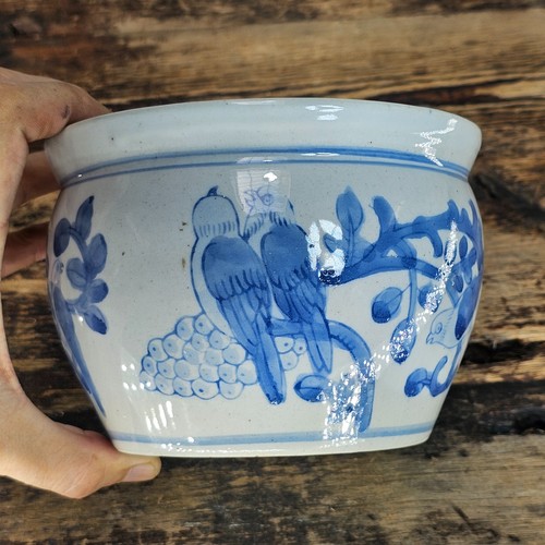 Vintage Blue & White Chinoiserie Porcelain Planter with Birds 5.75" Dia. x 4" H - Picture 4 of 8
