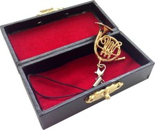 Miniature musical instrument metal horn 2.5cm string