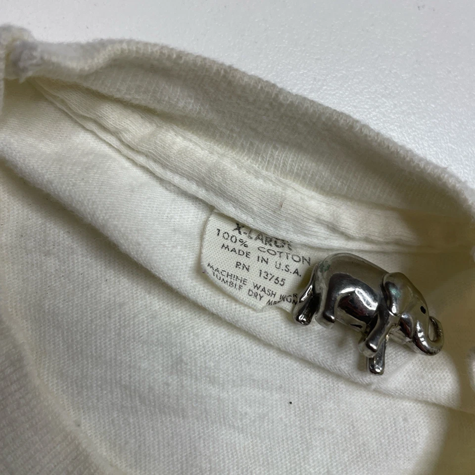 Vintage 70’s Ski Colorful Graphic White Distressed T-shirt M - Image 4 of 4