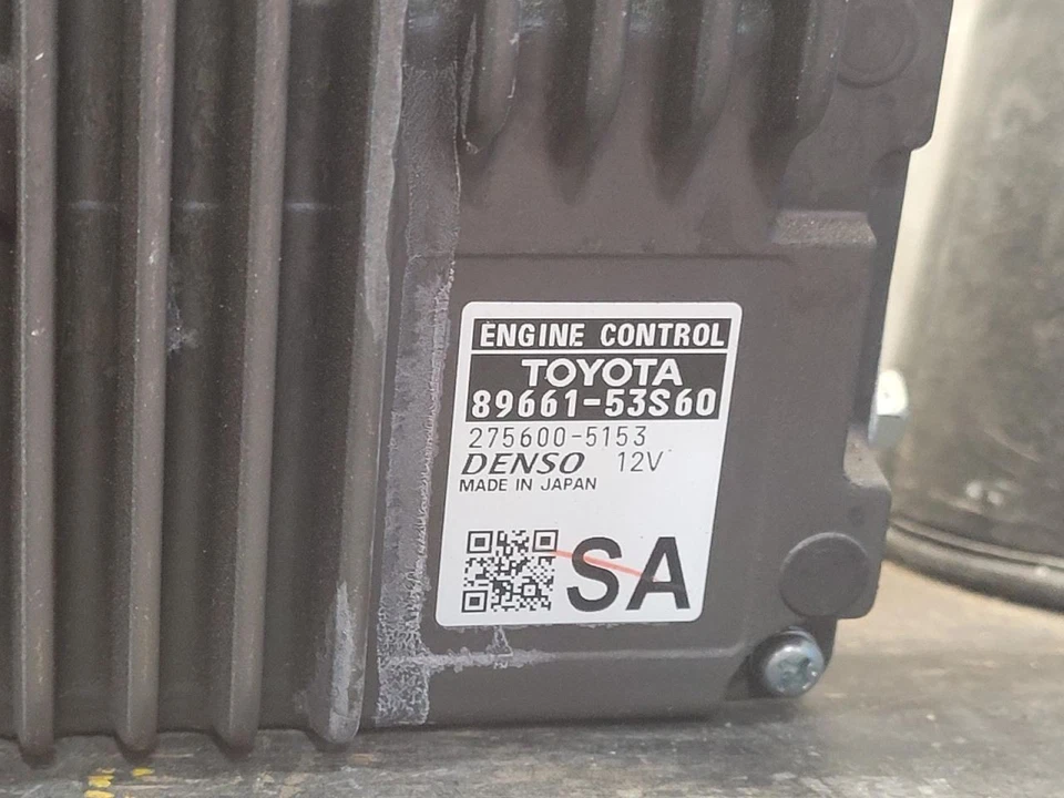 Módulo de control electrónico ECM del motor tracción trasera compatible con 16 LEXUS IS200T 2026712 Foto 3 de 3