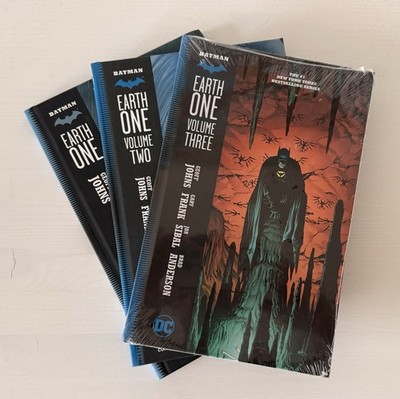 Batman: Earth One Vol. 1 - 3 / DC Comics / In Englisch