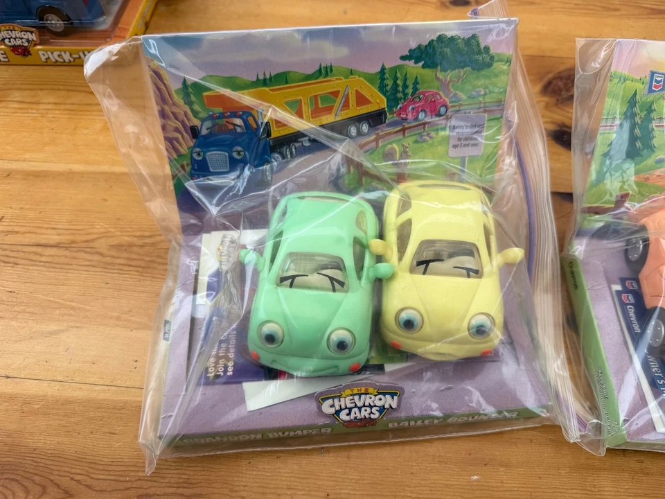 Lote de 4 Chevron Cars BRndon para-choque bally bouncer + 2 f3 - Imagem 2 de 4