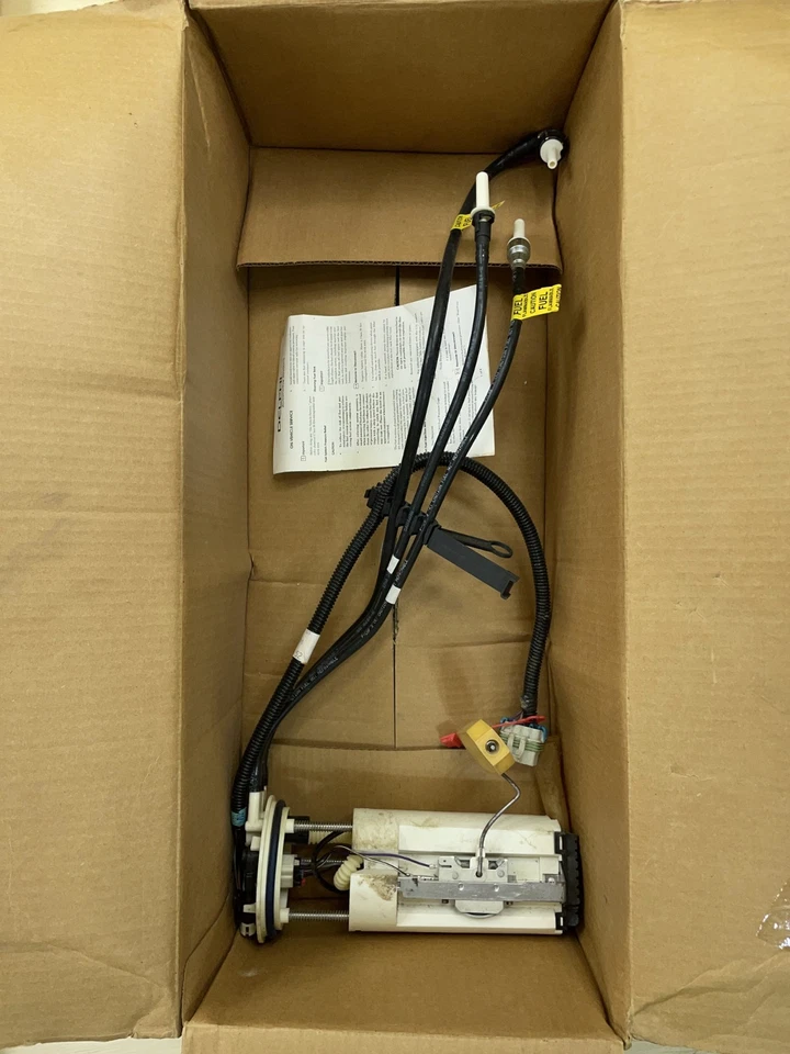 Módulo de bomba de tanque de combustible GM OEM 96-98 Cavalier Grand Am Skylark Achieva 25179749 Foto 3 de 4