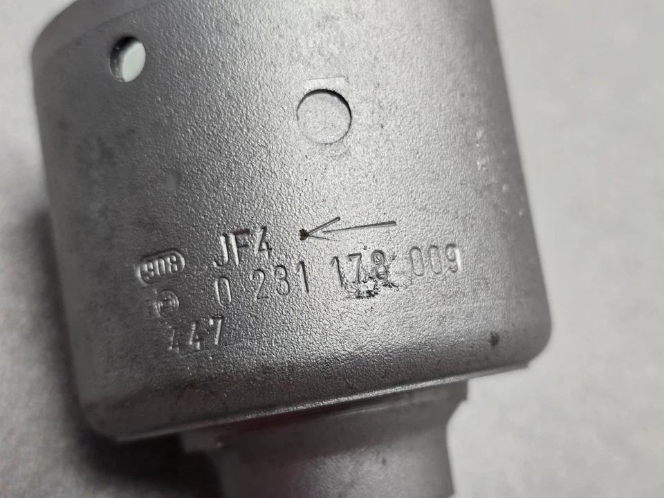 USED ORIGINAL BOSCH JF4 PORSCHE 914 1.7 IGNITION DISTRIBUTOR FOR CARBS BASE 447 - Image 3 of 4