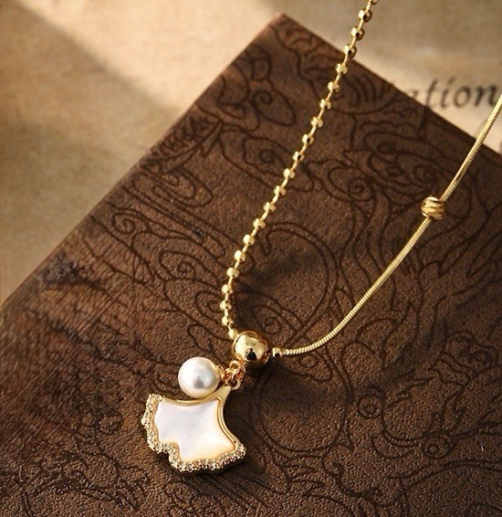 Alternate view of Gold Plated Ginkgo Shell Pendant Necklace Pearl Adjustable Chain Jewelry Gift