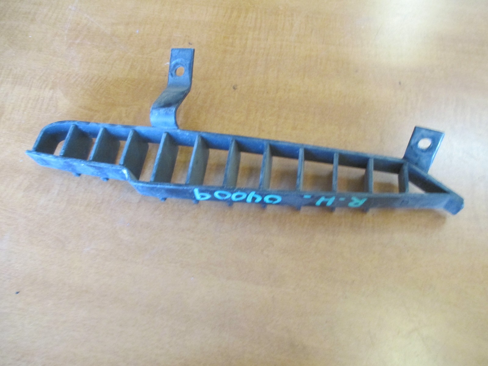 Ferrari 456 GT -  RH  Fender Grille # 63743800
